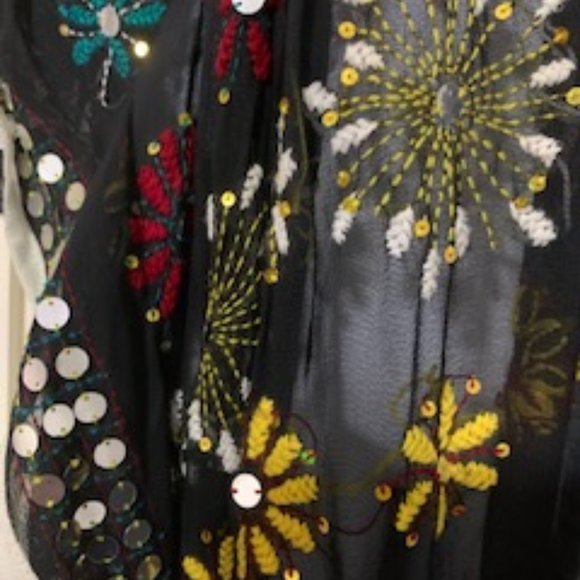 Beautiful 100% Silk Cover-up - Picture 4 of 4